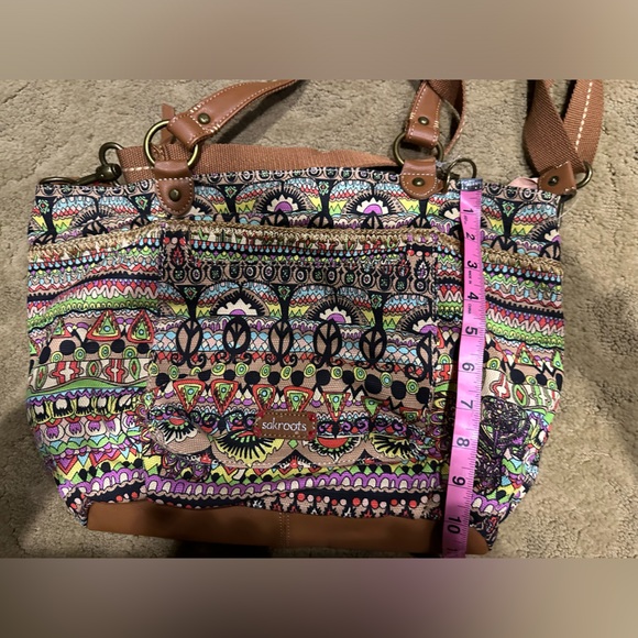NWOT Sak Roots Artist Circle Crossbody. Minor scuff at the bottom. - Picture 11 of 11